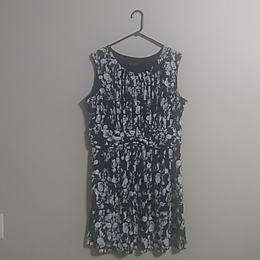 Sale!!! "Enfocus Studio" women dress